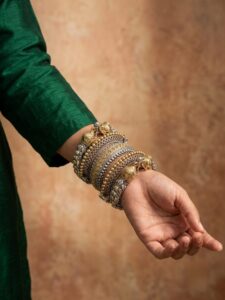 Dual tone openable 5 pc bangles combo