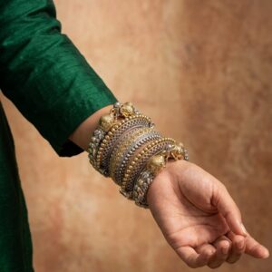 Dual tone openable 5 pc bangles combo