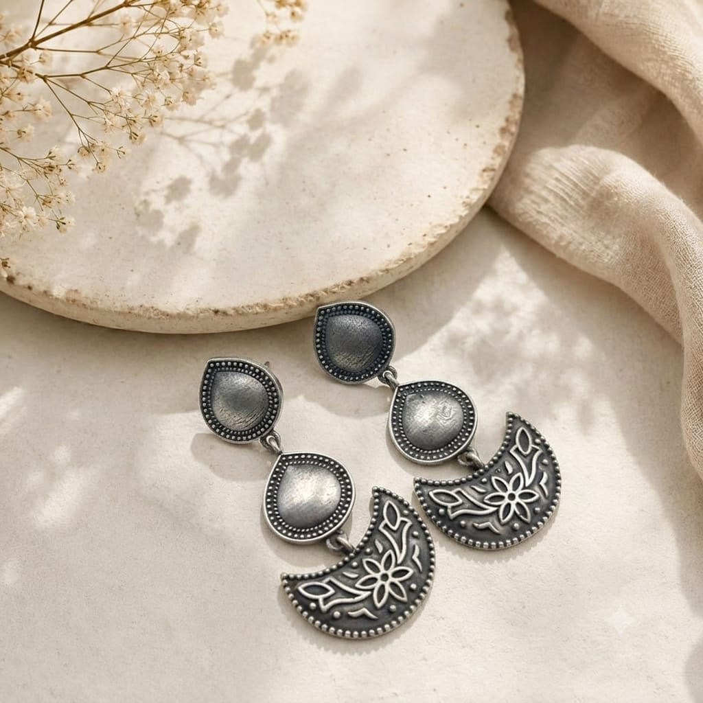 premium silver dusk earrings