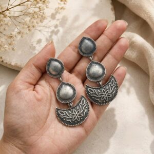 premium silver dusk earrings