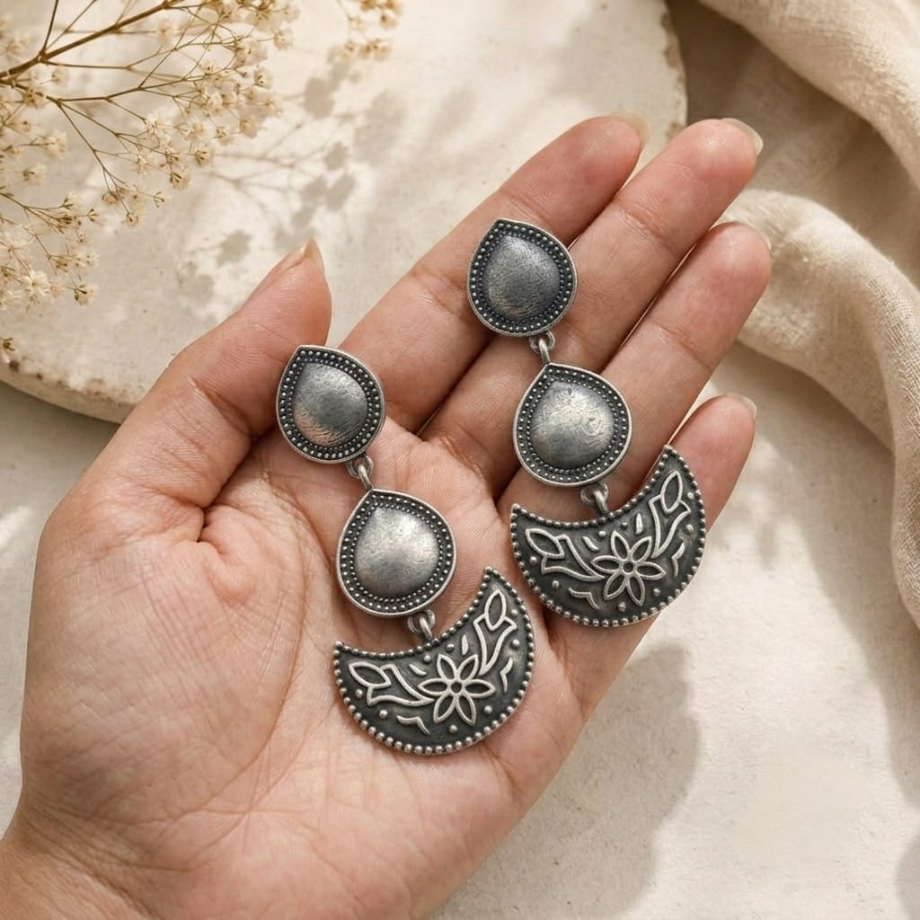 premium silver dusk earrings