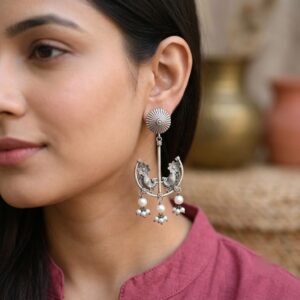 Lightweight Peacock Earring