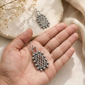 Grid Hook Studs