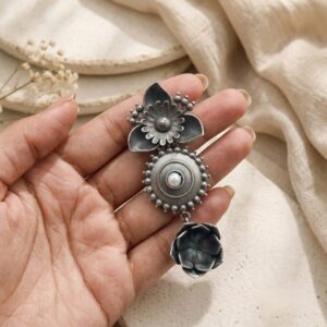 Floral bloom long earrings