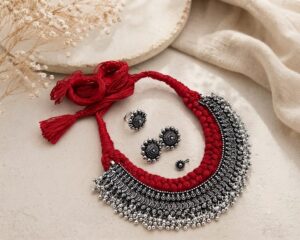 Thread ghughroo choker set