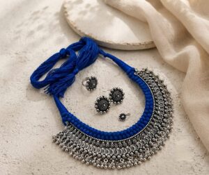 Thread ghughroo choker set