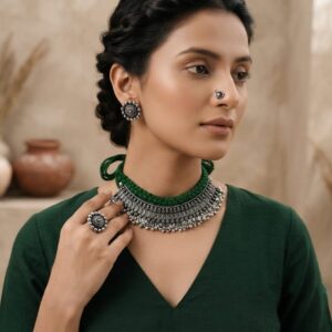 Thread ghughroo choker set