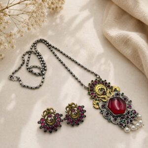 dual tone chain pendant set