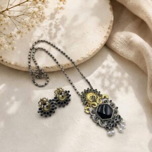 dual tone chain pendant set